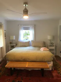 Bridgehampton Farmhouse - Image 5