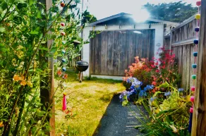 Blissful Beach Bungalow - 5 min from the Beach! - Image 5