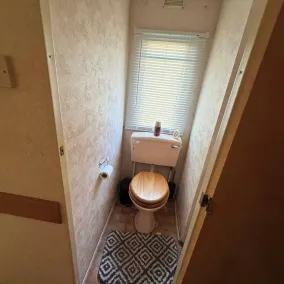 Static Caravan Sleeps 8 with Indoor Pool - Image 4
