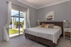 Villa Ocean Blue, utsikt över havet, promenad till stranden, 5 sovrum, luftkonditionering, grill och pool - Image 5