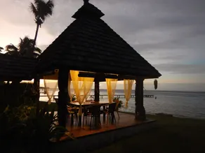 Pension Poerani Moorea - DeLuxe Suite, living room, kitchen, 2 bedrooms a/c - Image 5