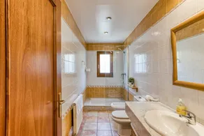 Fantastic Family Villa - Image 5