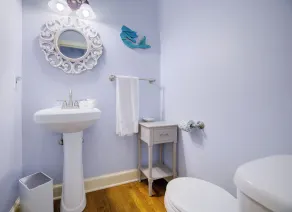 Nantucket Charm | 280 fot från stranden | Privat pool - Image 3