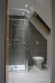 Luxury, modern, contemporary 2 bed apartment mins from town centre, golf & beach - Image 5