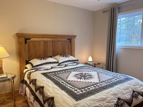 Serene, Spacious Waterfront Cottage in Kawartha Lakes w. Hot Tub. Pet-Friendly! - Image 5