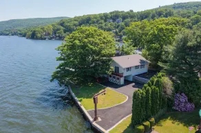 Rocky Point - Absolument le meilleur emplacement sur le lac Greenwood! 1 heure de NYC. - Image 3