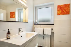 Appartamento 'Fewo Hotz Am Golfclub Lindau 2a' con vista sulle montagne, terrazza privata e Wi-Fi - Image 3