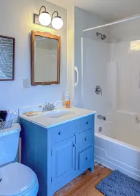 Coastal Antique farmhouse - Image 5
