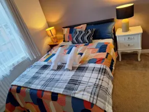 Fantastic Large Room with  free parking - Image 5