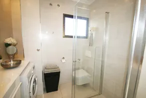 New luxury apartment 1st line, access to the beach - Image 5