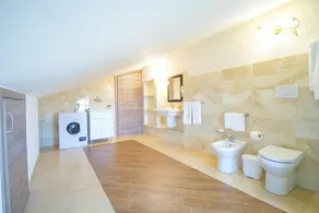 Appartamento Luxury con 2 Camere da Letto Vista Mare - Image 3