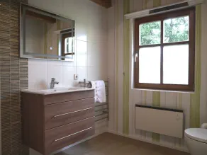 Casa vacanze grande, confortevole, molto tranquilla, su un grande parco - Image 2