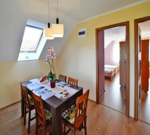 Holiday apartment, 2 bedrooms, garden, bicycles - Image 5