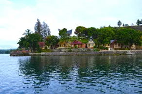 Tuk Tuk Timbul Bungalows - Image 4