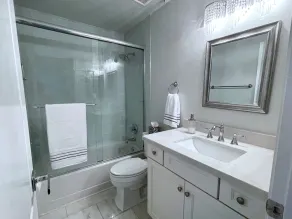 Bright & Modern Townhome at Gainey Ranch - Image 3