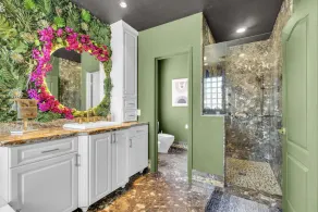 Luxury Miami Lakefront Glow Villa - 5BR - 4K Cinema - Heated Pool and Spa - Image 4