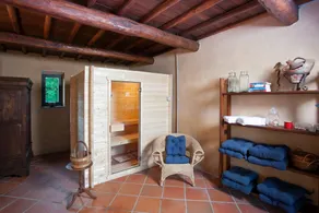 Villa fra XII århundrede på bakkerne over Lucca med kok, madlavningstime, vinsmagning - Image 2