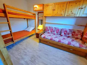 300m des commerces, 2ème étage, balcon, télévision, casier à ski, 25m², Les Menuires - Image 3