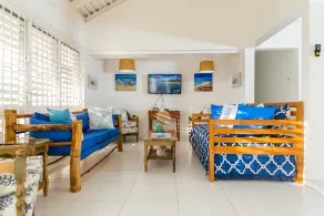 Steps To Beach - Spacious Clean Cottage w/ Cook - Image 5