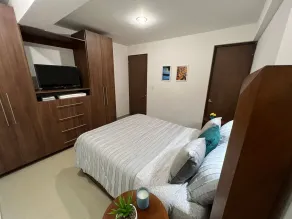 Beautiful Apartment with Amazing Lake and Sunset views - Image 5