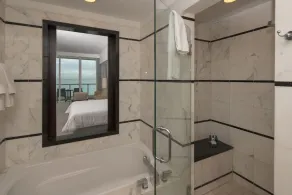 Fontainebleau Sorrento Oceanfront Junior Suite - Image 4