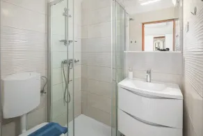 The freshness of cool air, the beauty of tended garden, vicinity of the beaches, privacy, peace and quiet are the main advantages of this adorable apartment! - Image 2