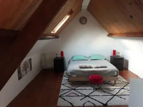 L'escale Arquaise, A casa com um jardim de flores - Image 2