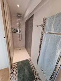 Maison DE Village Entierement Renovee Avec Piscine - Image 2