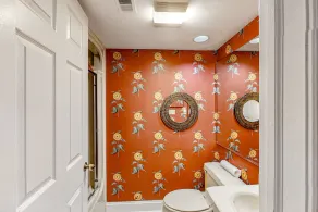 1st-floor lakefront condo with mountain views & pool - near ski/hiking - Image 2
