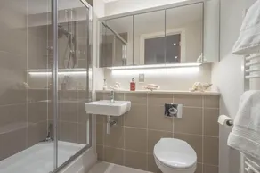 Tides - The LARGEST 2 Bed luxury Apartment within Horizon View! - Image 3