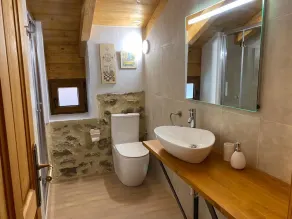 THE WALNUT TREE HOUSE - Image 2