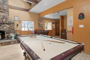 Bear Family Cabin - 5BR / 3BA / Table de billard / Baby-foot / Jacuzzi / WiFi - Image 2