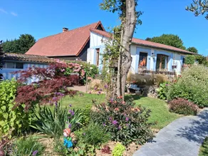 Gite le cottage martin église renovated house in normandy setting - Image 5