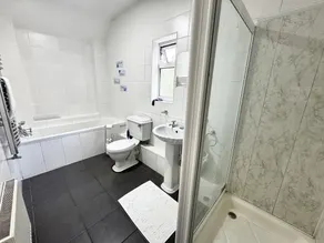 Forest Cottage - Image 3