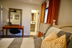 Spaciously Styled Apartment -  Close to Baylor and Magnolia - Image 4
