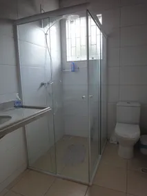 Brand new townhouse on a quiet street, close to the beach. Sleeps 12 people. - Image 3