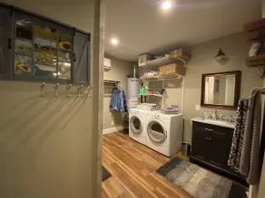 Modern Barn Apartment  - Image 2