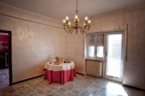 Flower Bed & Breakfast - Image 2