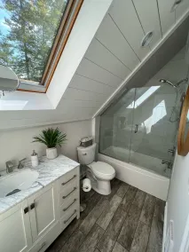 Sunapee Barn Retreat - Image 5