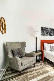 Cozy Studio with Outdoor Oasis - Image 3