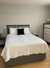 Uptown Living #2 - Image 4