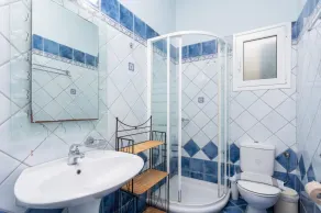 Villa Eleni - Three Bedroom Villa, Sleeps 6 - Image 4