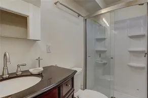 Nouvelle liste! Gagnez de l'or dans cet emplacement privilégié avec bain à remous! - Image 5