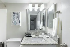Landing Incredible 1BD in Maryvale Village - Image 3