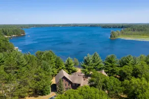 Northwoods Lakeside Retreat - Image 4