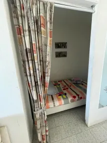 1 Bed Flat - Sleeps 2 - Pets - Pool - Smoking - Image 3