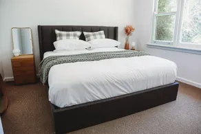 Luxury Farm stay- 4 bed house- 25 acres- 1 hour from Melbourne - Image 4
