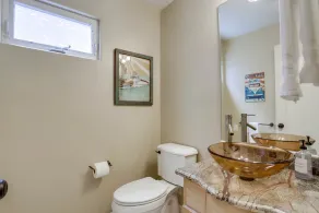 Stunning Ocean View Home w Rooftop Terrace, Firepit, Fast Wifi, AC & Parking! - Image 5