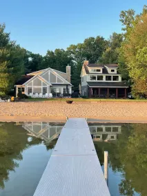 Big Star Lake Beachfront 2bed/1bath, screened porch & amazing sandy beach/lake. - Image 2