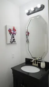 Remodeled luxury with Proximity - Image 4